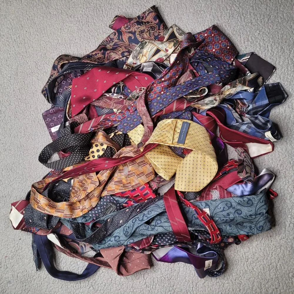 30pc Mens SILK Neckties LOT Wholesale Bulk Collectors Assorted Crafts Cutter DIY